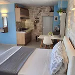 Case de vacanță Cosy With Breathtaking View *