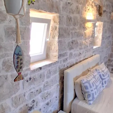 Cosy With Breathtaking View Gaios